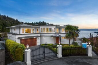 270 DEGREE WATERFRONT VIEWS WITH PRIVATE DOCK - 5310 Seaside Place, West Vancouver